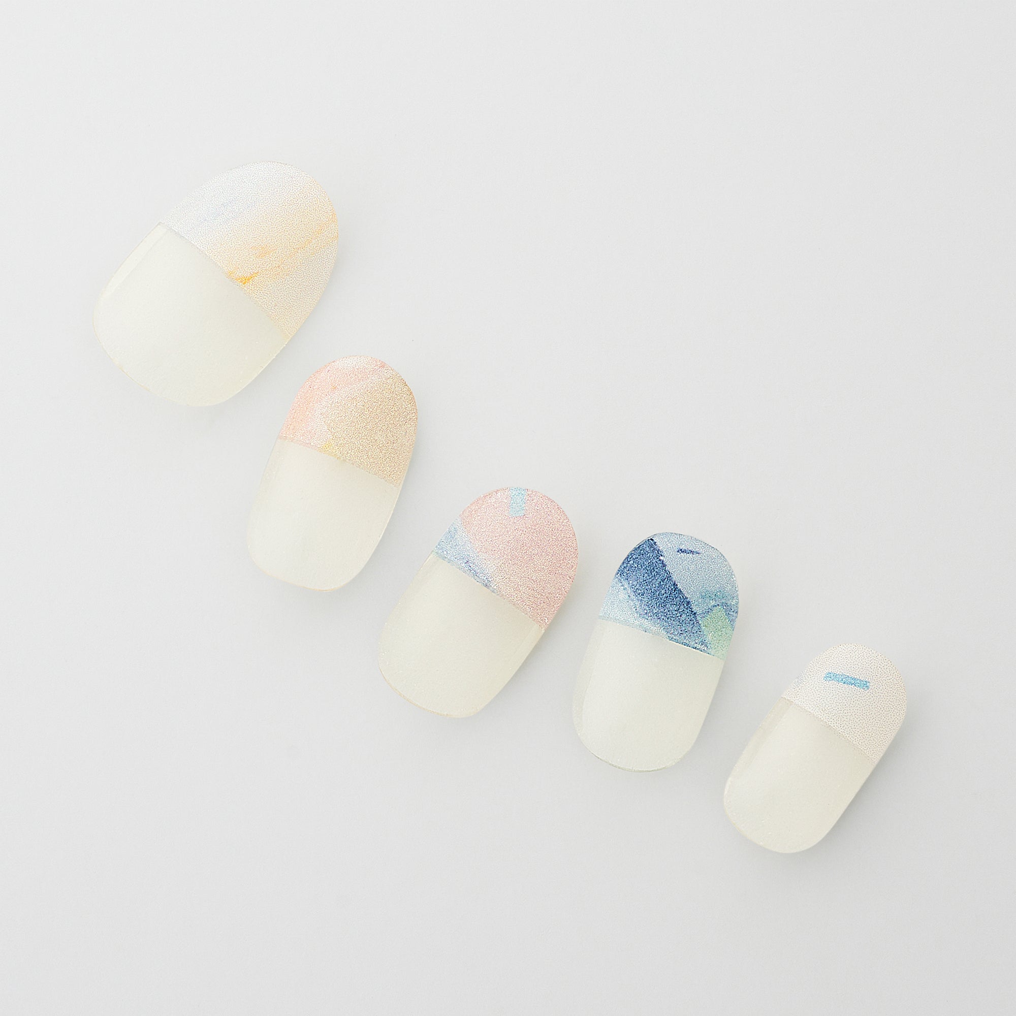 オートネイル(指を入れると好きなデザインが出来る) オートネイル(指を入れると好きなデザインが出来る)