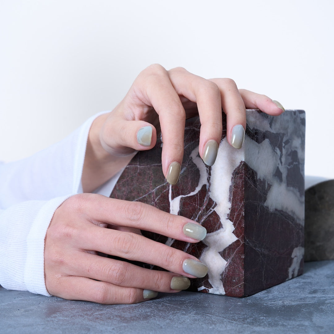 027 elusive | 貼るだけジェルネイルシール– 7nana